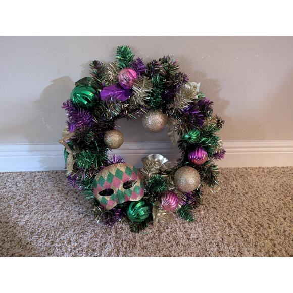 Large Handmade Mardi Gras 21" Wreath Mask Front Door Decor Purple Gold Green - Picture 1 of 8